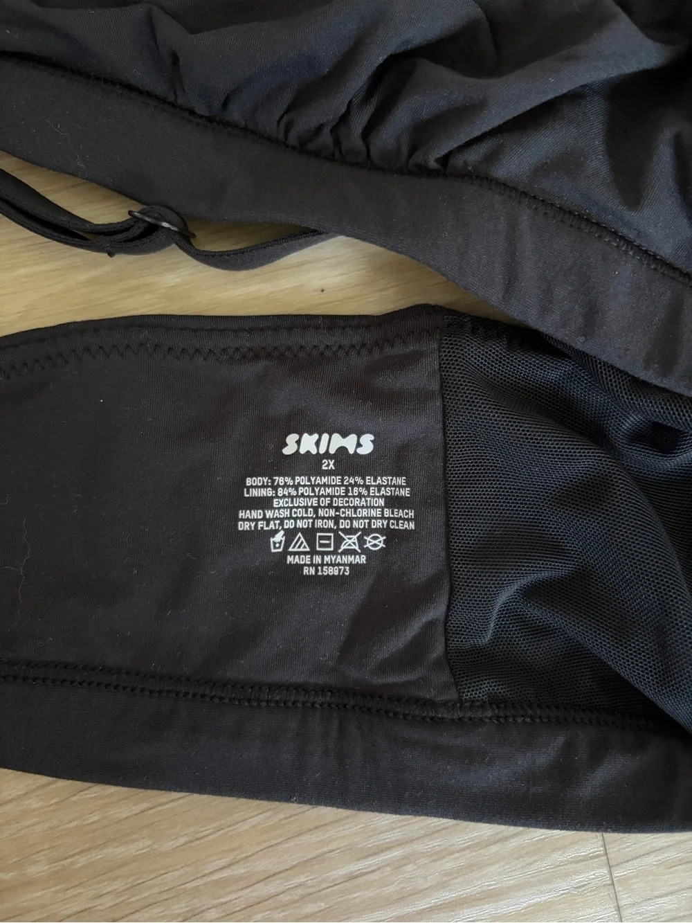 SKIMS Black Triangle Bralette Size 2X - Picture 3 of 4
